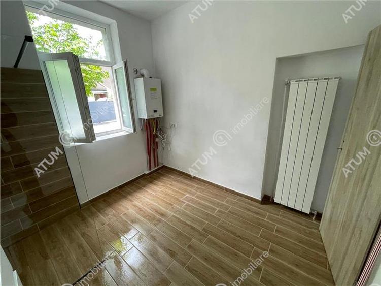 Apartament cu 2 camere decomandat în Piața Cluj