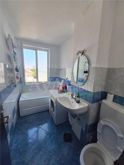 Apartament cu 2 camere decomandat în Narcisa