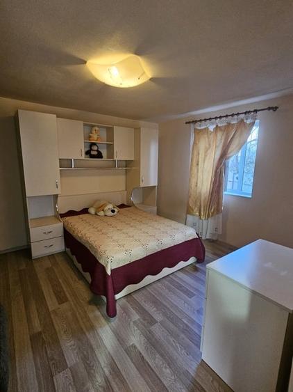 Casă individuală cu 3 camere cu Teren 1090 Mp în Pielești