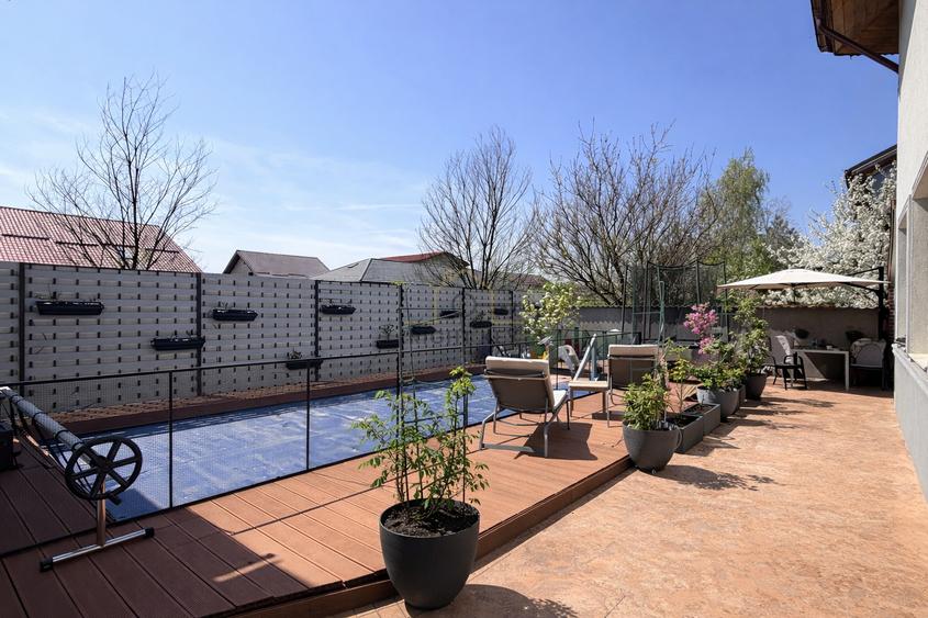 Casă individuală cu 4 camere cu Piscina în Domnești