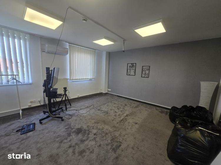Casa individuala 3 nivele, 12 camere, 6 bai, 10 parcare, Lipovei - 9