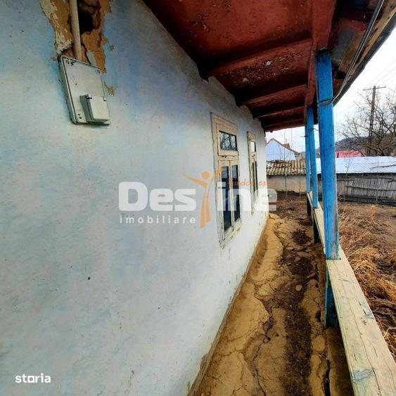 Casă cu 2 camere cu Teren 1628 Mp în Dănești