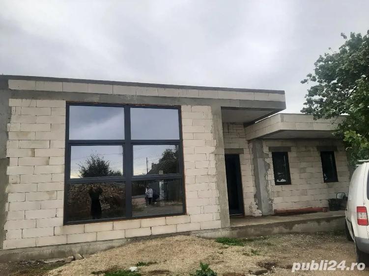 Casă cu Teren 800 Mp în Central