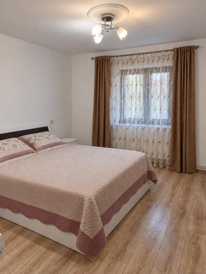 Casă individuală cu 5 camere cu Teren 688 Mp în Săcălaz