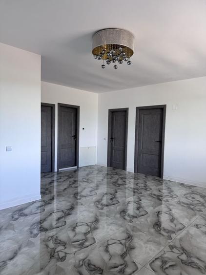 Casă cu 3 camere în Ciolpani