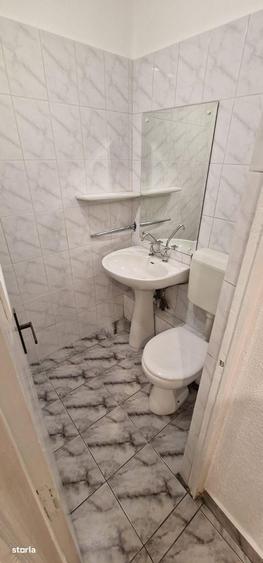 Apartament cu 3 camere decomandat în 13 Septembrie