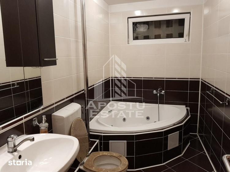 Apartament cu 3 camere în Ghiroda