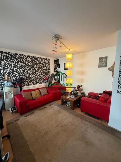 Apartament cu 3 camere decomandat, mobilat în Ostroveni