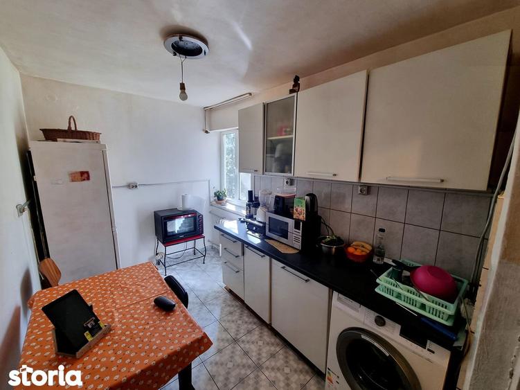 Apartament cu 4 camere decomandat în Tomis Nord