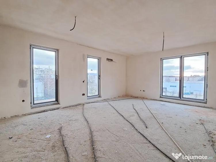 Apartament cu 2 camere semidecomandat în Între Lacuri