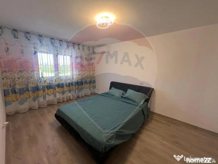 Casă cu 4 camere cu Teren 300 Mp în Central