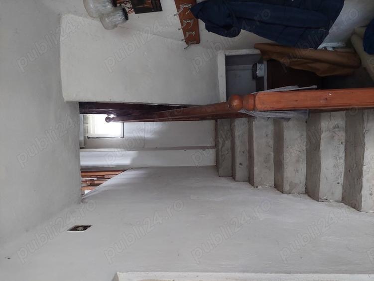 Casă cu 3 camere cu Teren 5900 Mp în Conțești