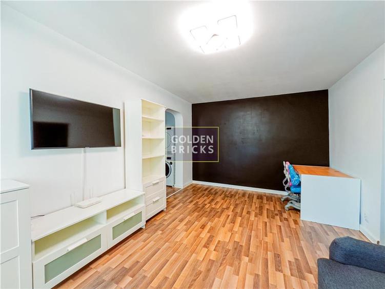 Apartament cu 2 camere semidecomandat, mobilat în P-ța Muncii