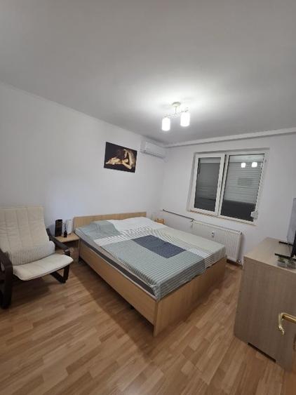 Apartament cu 3 camere decomandat, mobilat în Rahova
