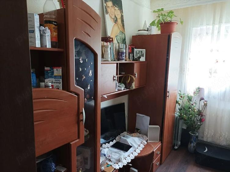 Apartament cu 3 camere decomandat în Sud