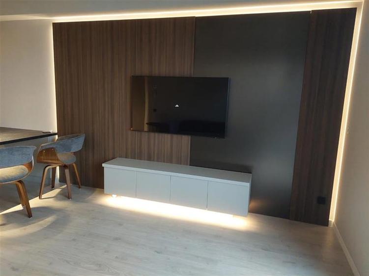 Apartament cu 2 camere semidecomandat în Costin Georgian