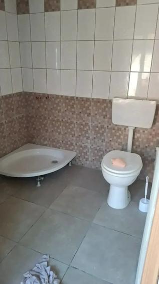 Casă cu 4 camere cu Teren 750 Mp în Central