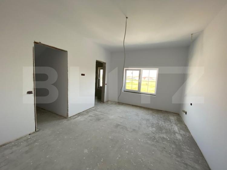 Duplex cu 5 camere cu Canalizare în Moșnița Veche