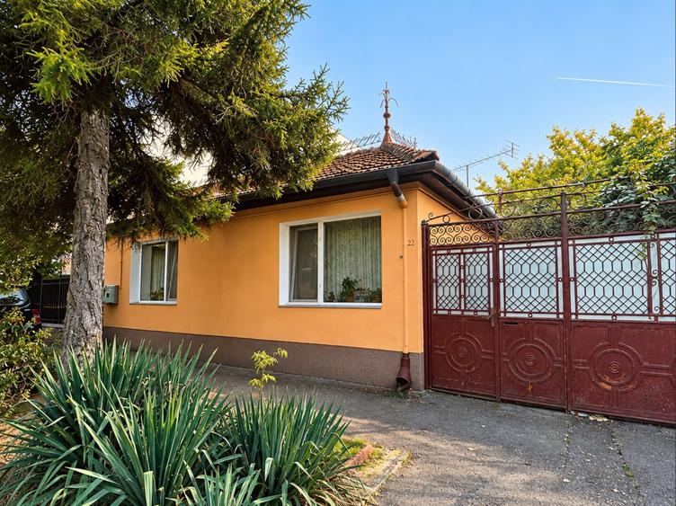 Casă cu 3 camere în Central