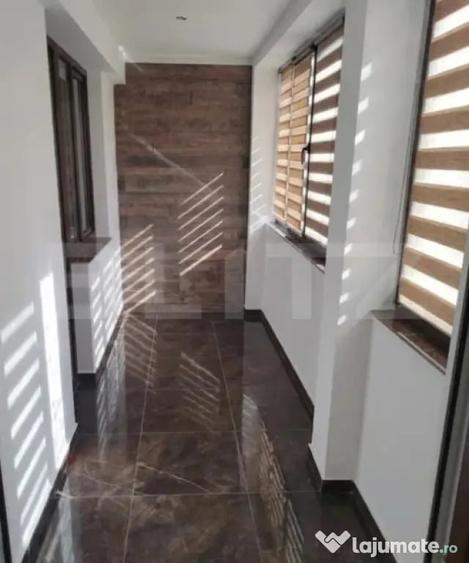 Apartament cu 3 camere semidecomandat în Central
