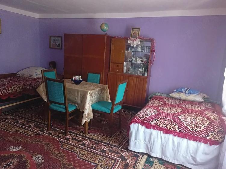 Casă cu 3 camere cu Teren 3500 Mp în Baia