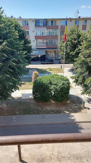 Apartament cu 2 camere semidecomandat în Ultracentral