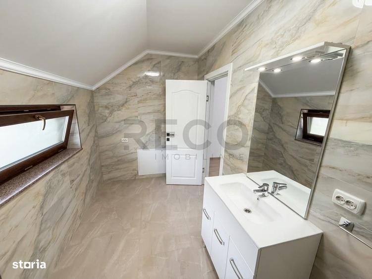 Casă cu 4 camere cu Teren 290 Mp în Sântandrei