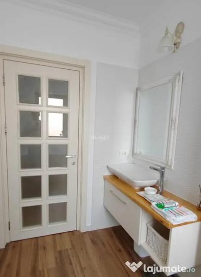 Apartament cu 3 camere decomandat în Popas Păcurari
