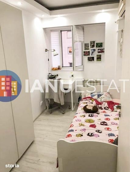 Apartament cu 3 camere decomandat în Nerva Traian