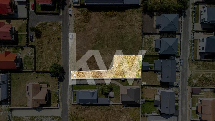 Teren Construcții intravilan de 786 mp, în Râșnov