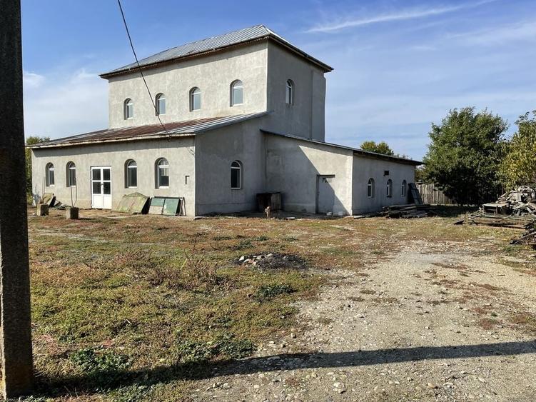 Casă cu 4 camere în Țigănești