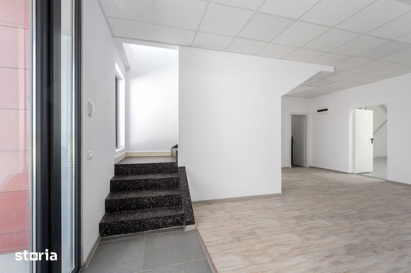 Spațiu comercial, de 585 mp, în Central