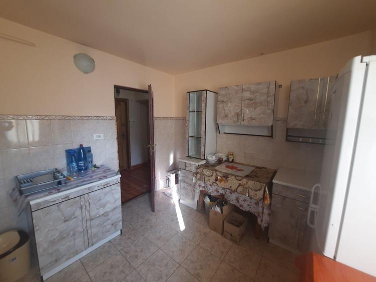 Apartament de vanzare, 3 camere, semidecomandat, 64 mp,  Cod 160595 - 7