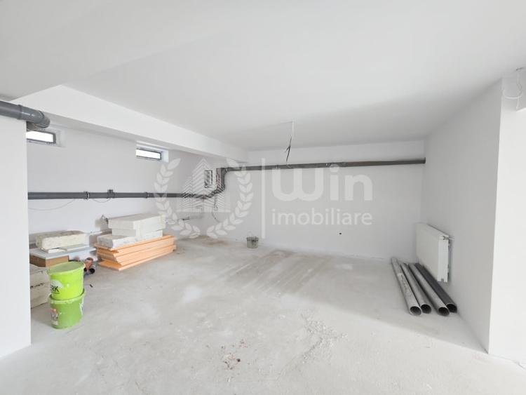 Casă individuală cu 4 camere cu Canalizare în Dâmbul Rotund