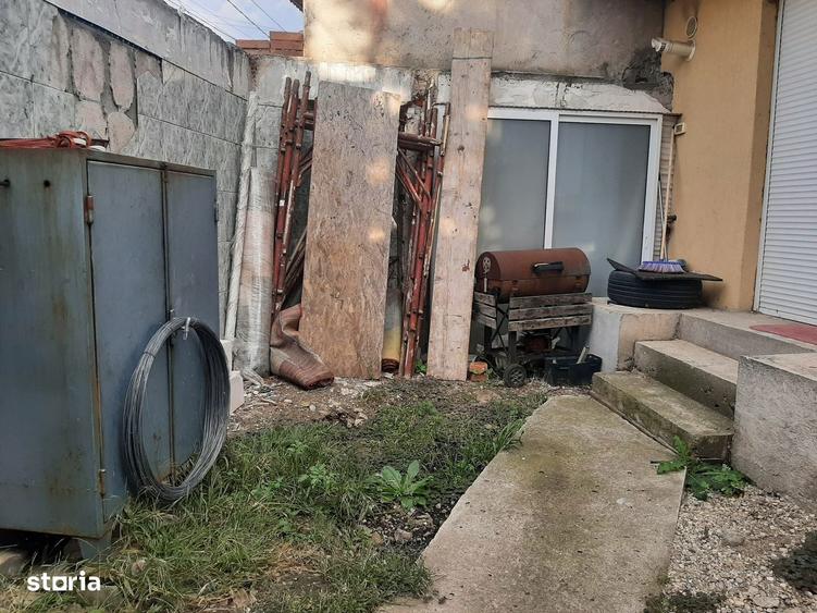 Casă cu 4 camere cu Teren 30 Mp în Dobroești