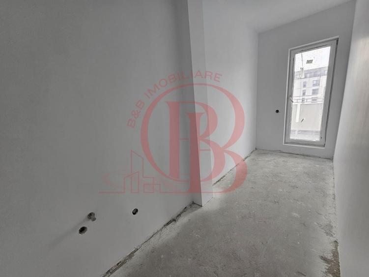 Apartament cu 4 camere decomandat în Theodor Pallady