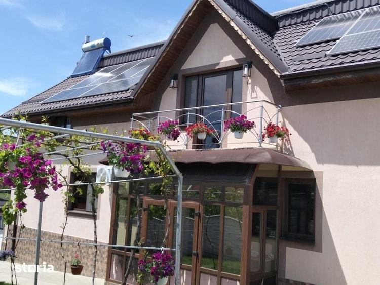 Casă cu 5 camere cu Teren 3940 Mp în Almăj