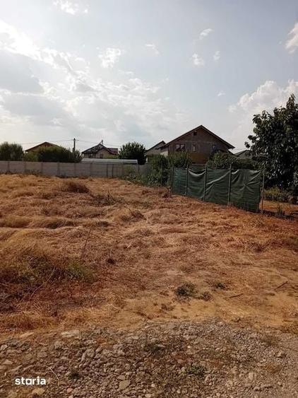 Teren de 1307 mp, în Malu Mare