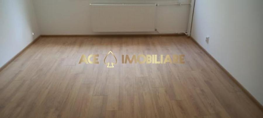 Apartament cu 2 camere decomandat în Apărătorii Patriei