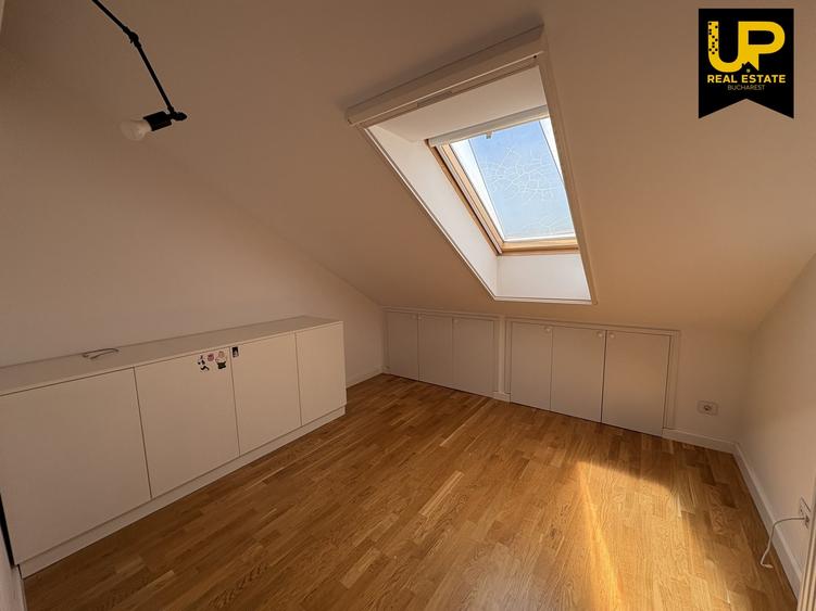 Duplex cu 6 camere cu Canalizare în Voluntari