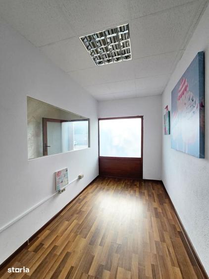 Spațiu comercial, de 120 mp, în Bujac