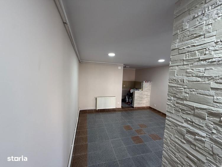 Spațiu comercial, de 30 mp, în Central