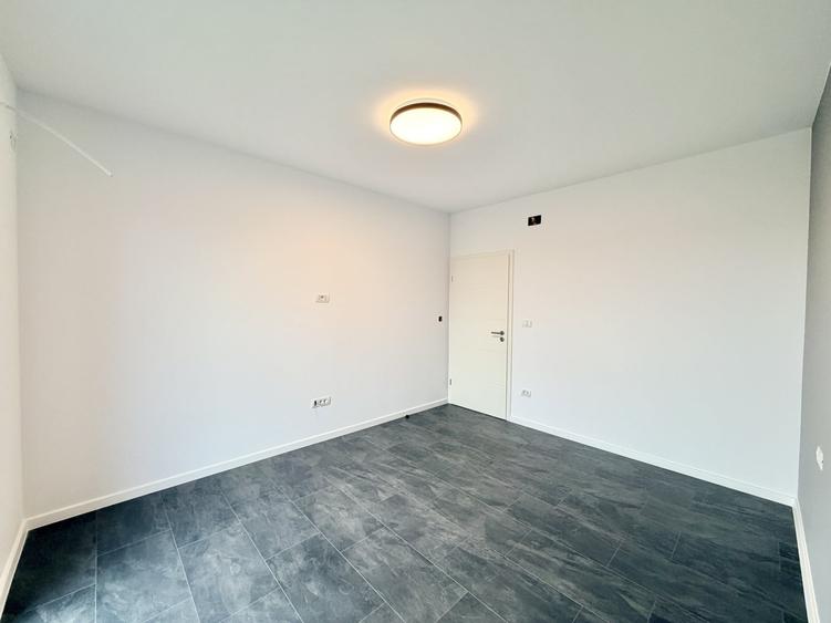 Duplex cu 4 camere cu Canalizare în Moșnița Nouă