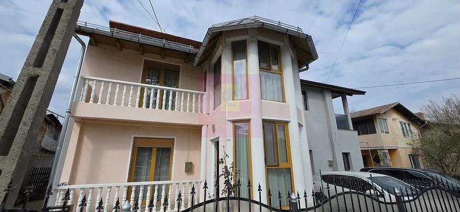 Casă cu 3 camere cu Teren 340 Mp în Poiana