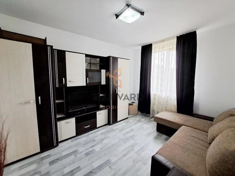 Apartament cu 3 camere semidecomandat în Apahida