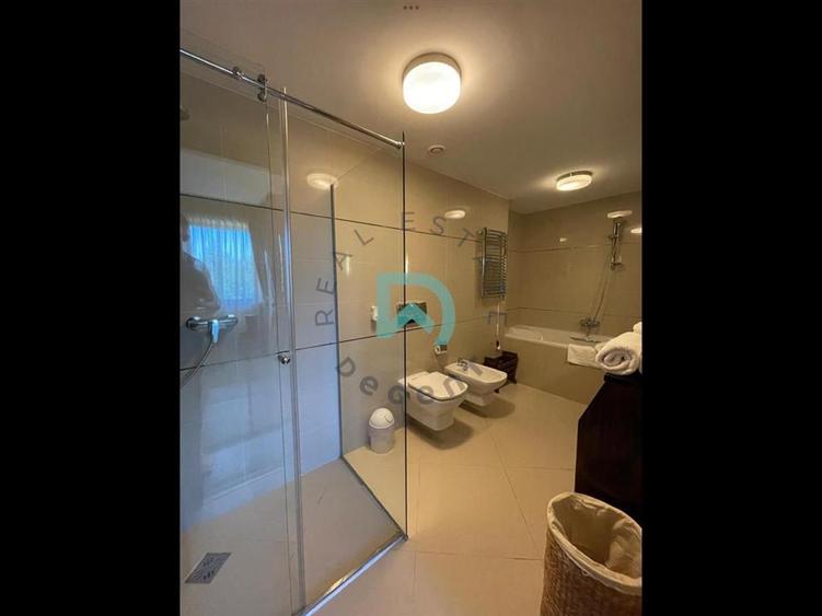 Apartament cu 2 camere decomandat, mobilat în Poiana Brașov