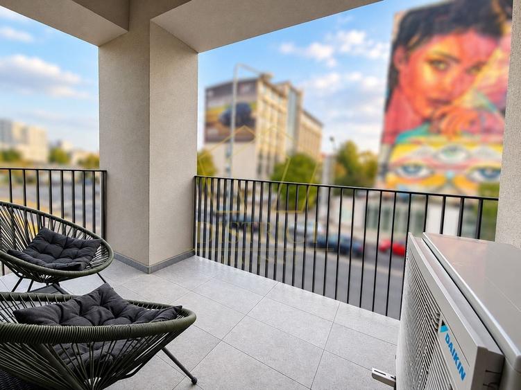 Apartament cu 3 camere decomandat, mobilat în Central