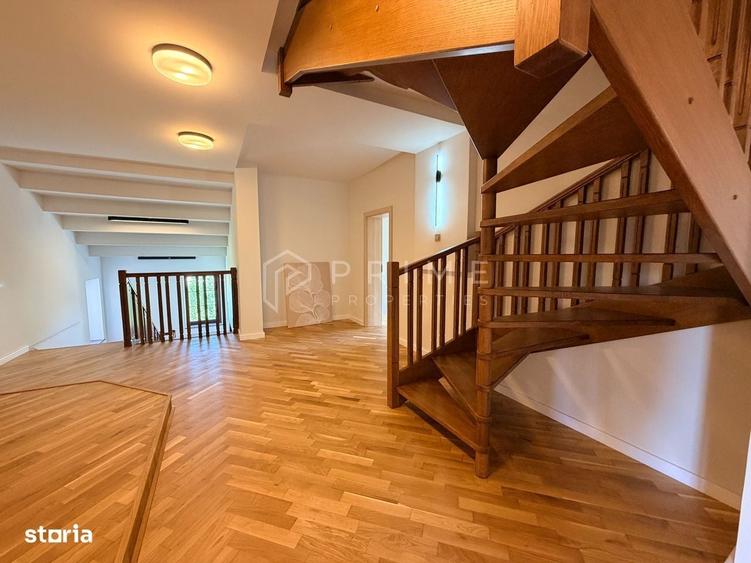 Spațiu comercial, de 160 mp, în Platou