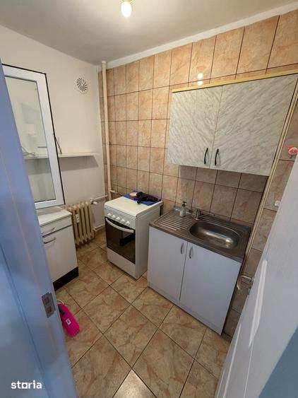 Garsonieră semidecomandată în Brazda lui Novac