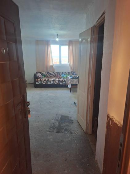 Apartament semidecomandat în Central